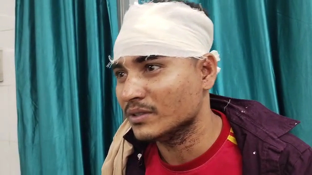 রক্তাক্ত অবস্থায় উদ্ধার রোহিঙ্গা যুবক—অগ্নিনির্বাপক কর্মীদের তৎপরতায় হাসপাতালে ভর্তি